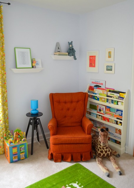 На фото веселый дизайн детской комнаты