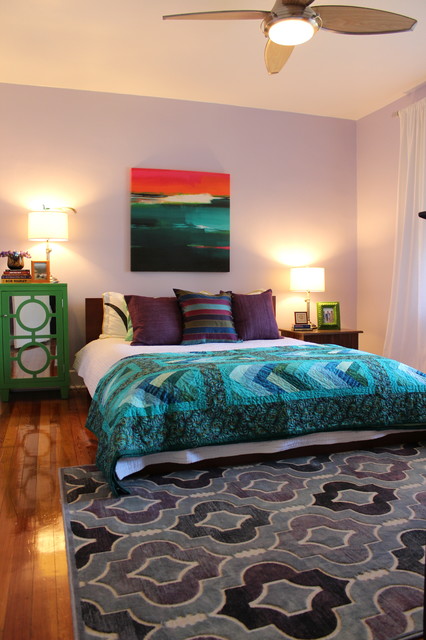 Современный яркий дизайн спальной комнаты