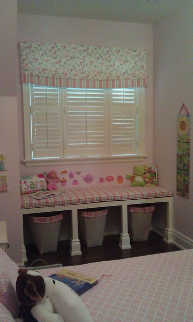 Нежный дизайн детской комнаты для девочки