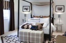 Современный дизайн спальной в ярких тонах